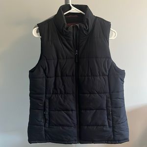 Amazon essentials black vest - size large